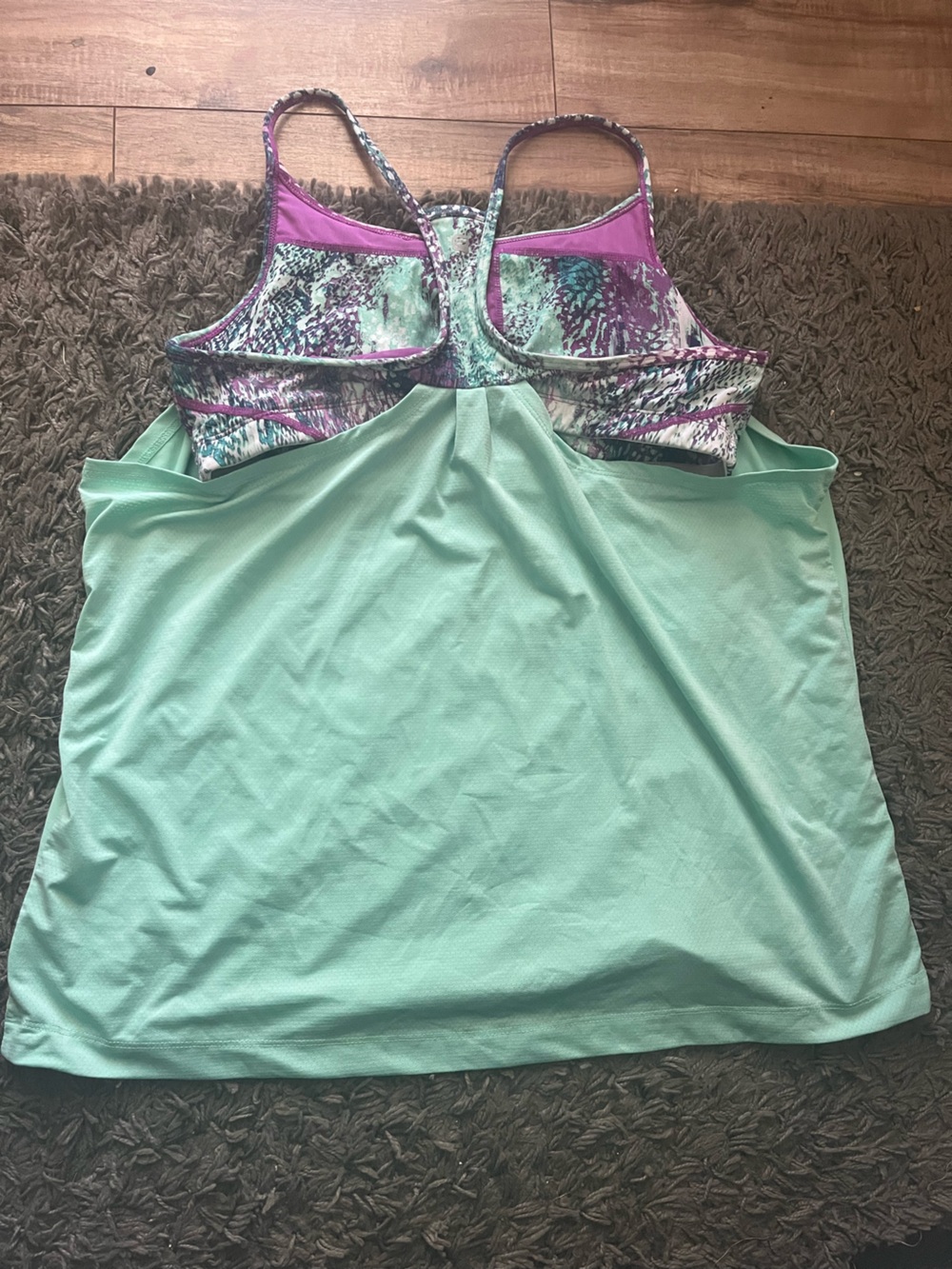 Workout Top - Picture 2 of 4